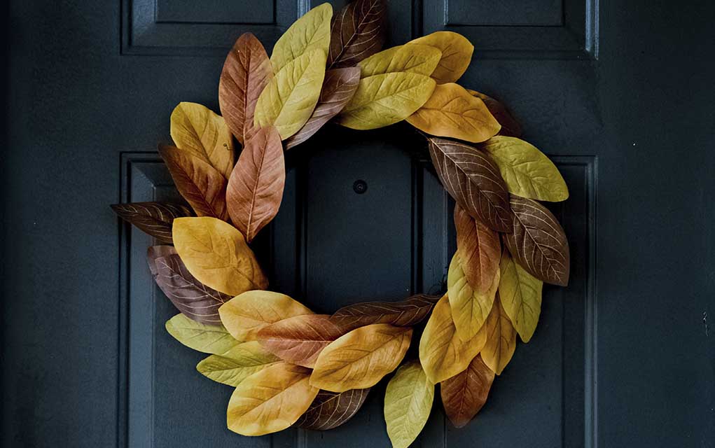 autumn wreath of leaves.
